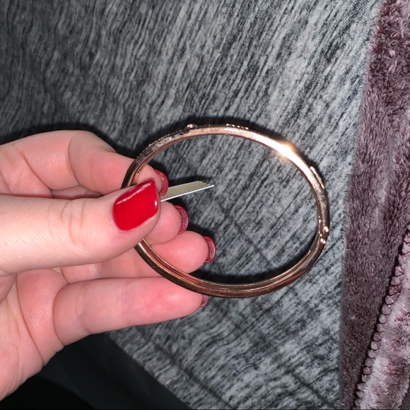 Bracelet - Picture 4 of 6